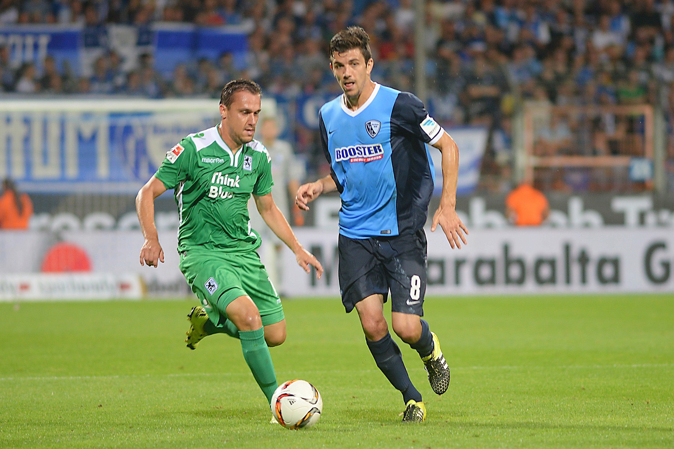 Der VfL Bochum besiegte 1860 München mit 1:0 und verteidigte die Tabellenführung.