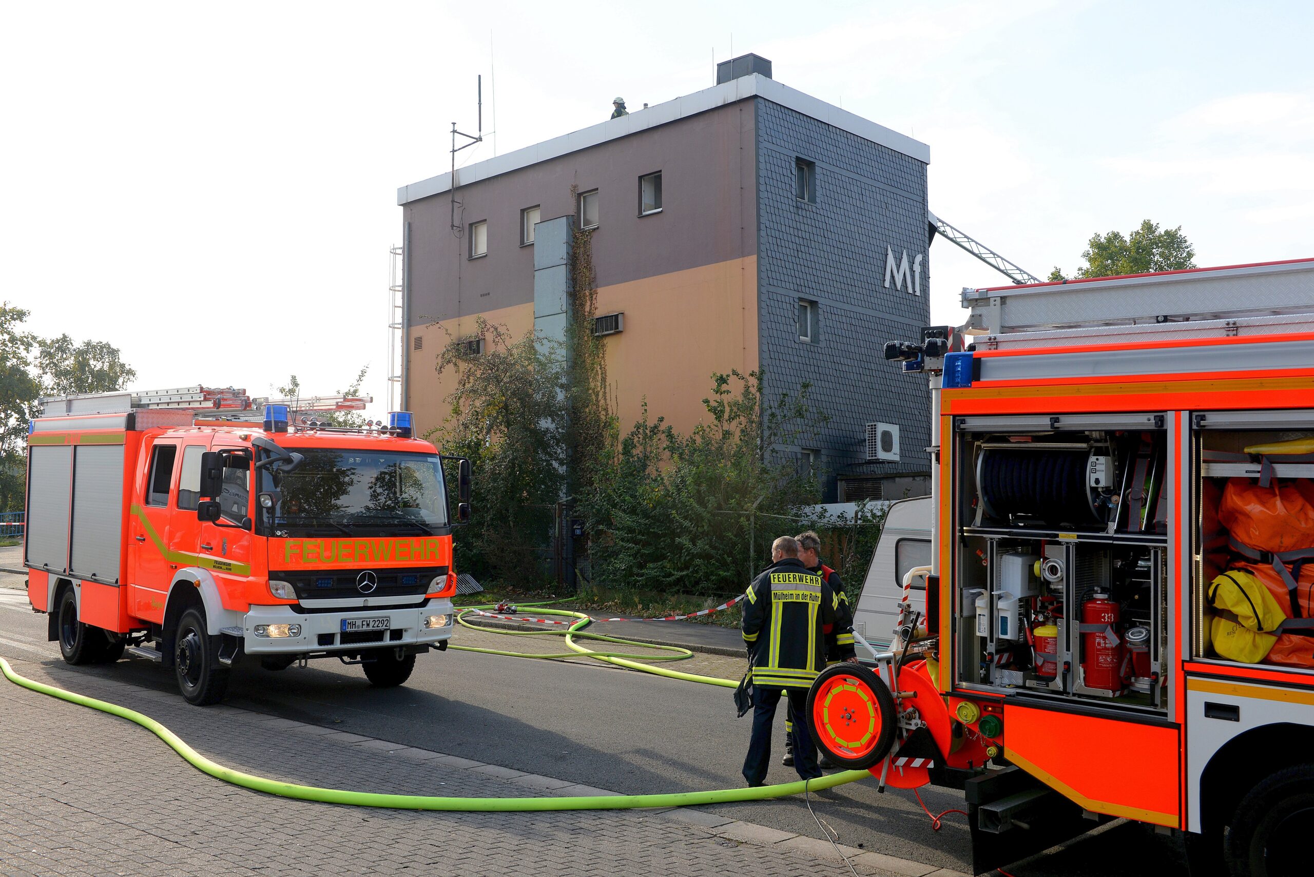 Gegen 7.40 Uhr hatte ein Stellwerks-Mitarbeiter massiven Rauch festgestellt. 