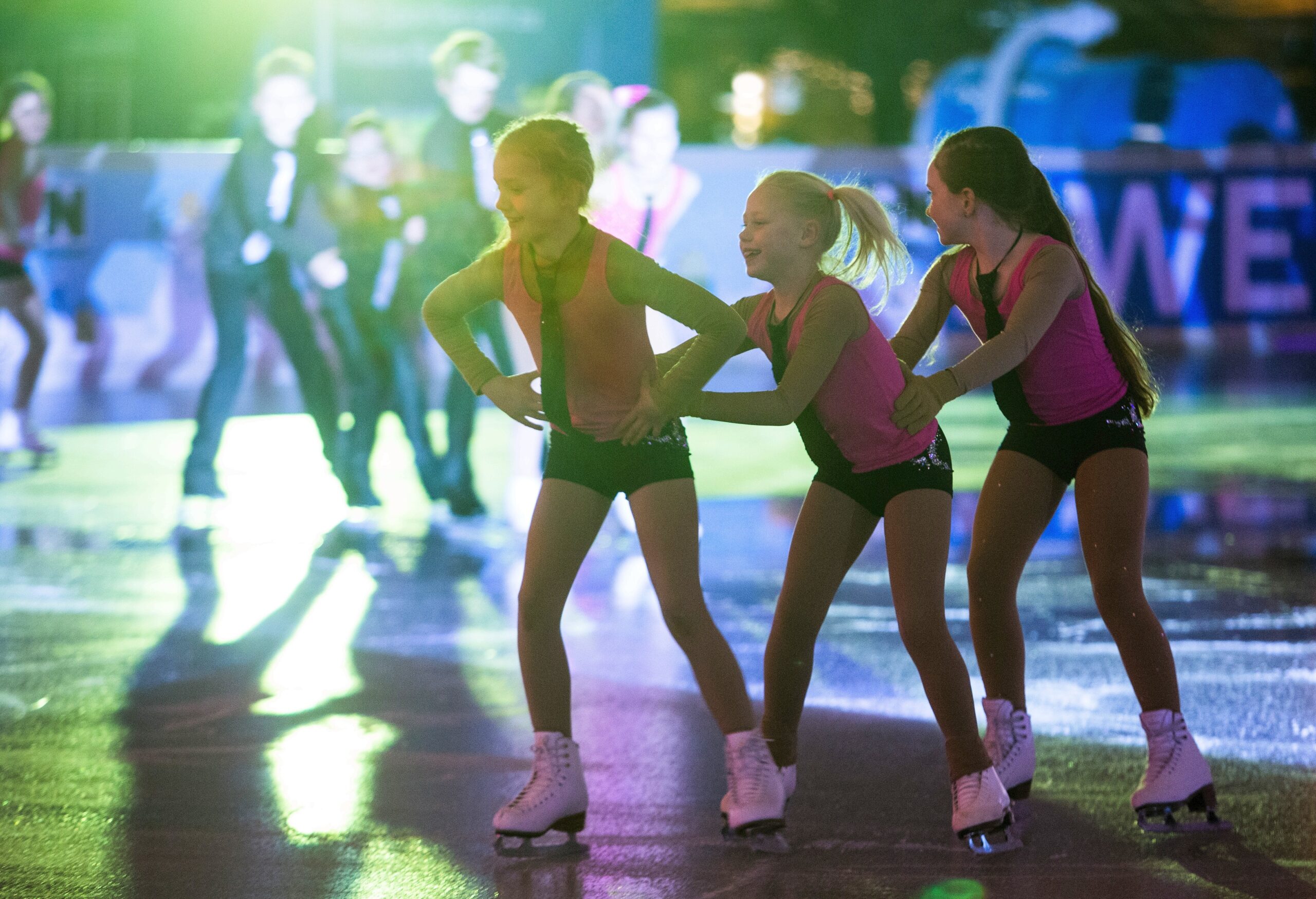 Eröffnungsfeier zu Essen on Ice , ice rink , Eröffnung der Eisbahn und der Schneerutsche auf dem Kennedyplatz in Essen , Foto:  Stefan Arend / Funke Foto Services