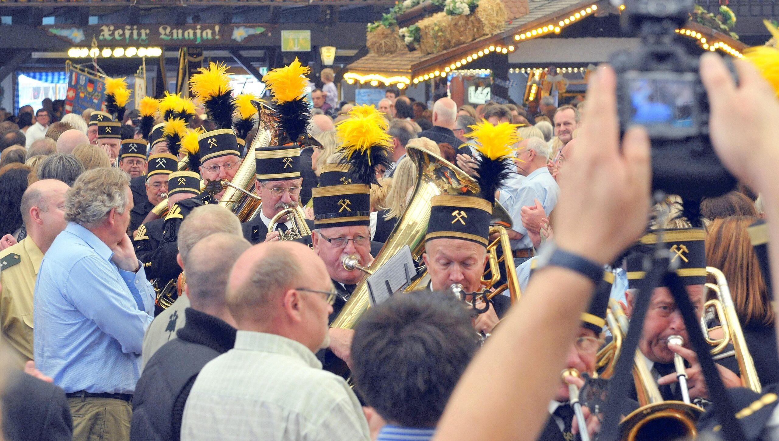 Crange steht Kopf. Bis zum 14. August lockt die 576. Cranger Kirmes zum großen Rummel.