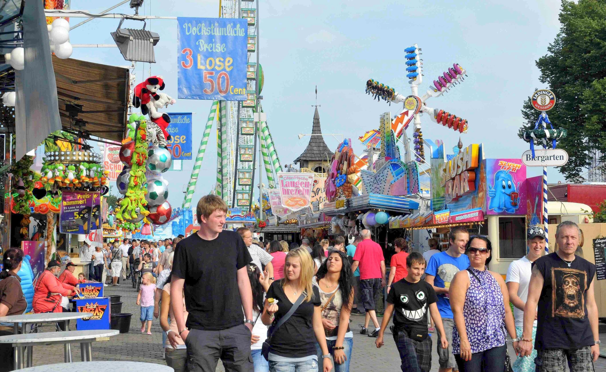 Crange steht Kopf. Bis zum 14. August lockt die 576. Cranger Kirmes zum großen Rummel.