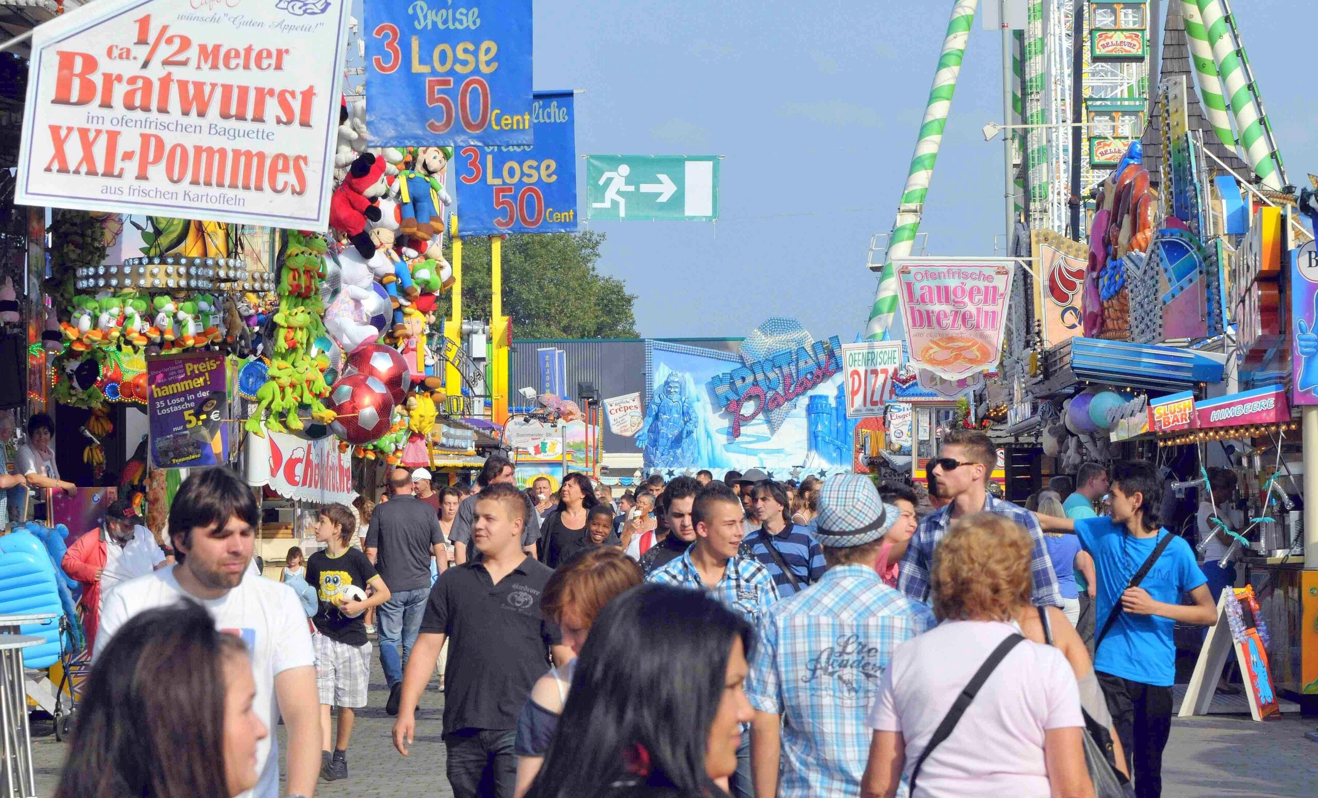 Crange steht Kopf. Bis zum 14. August lockt die 576. Cranger Kirmes zum großen Rummel.