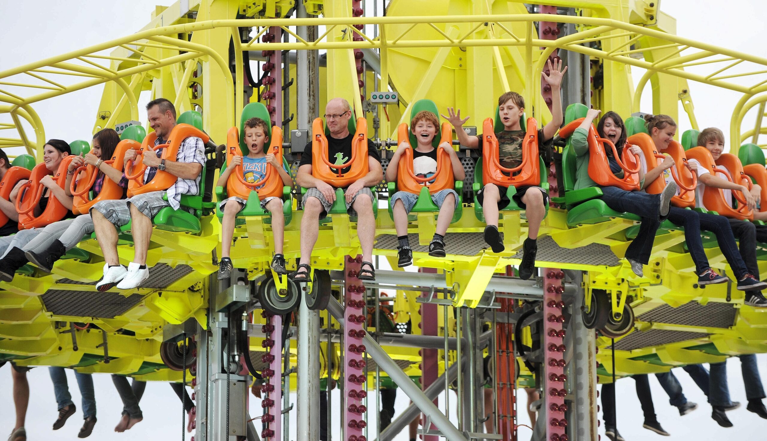 Crange steht Kopf. Bis zum 14. August lockt die 576. Cranger Kirmes zum großen Rummel.