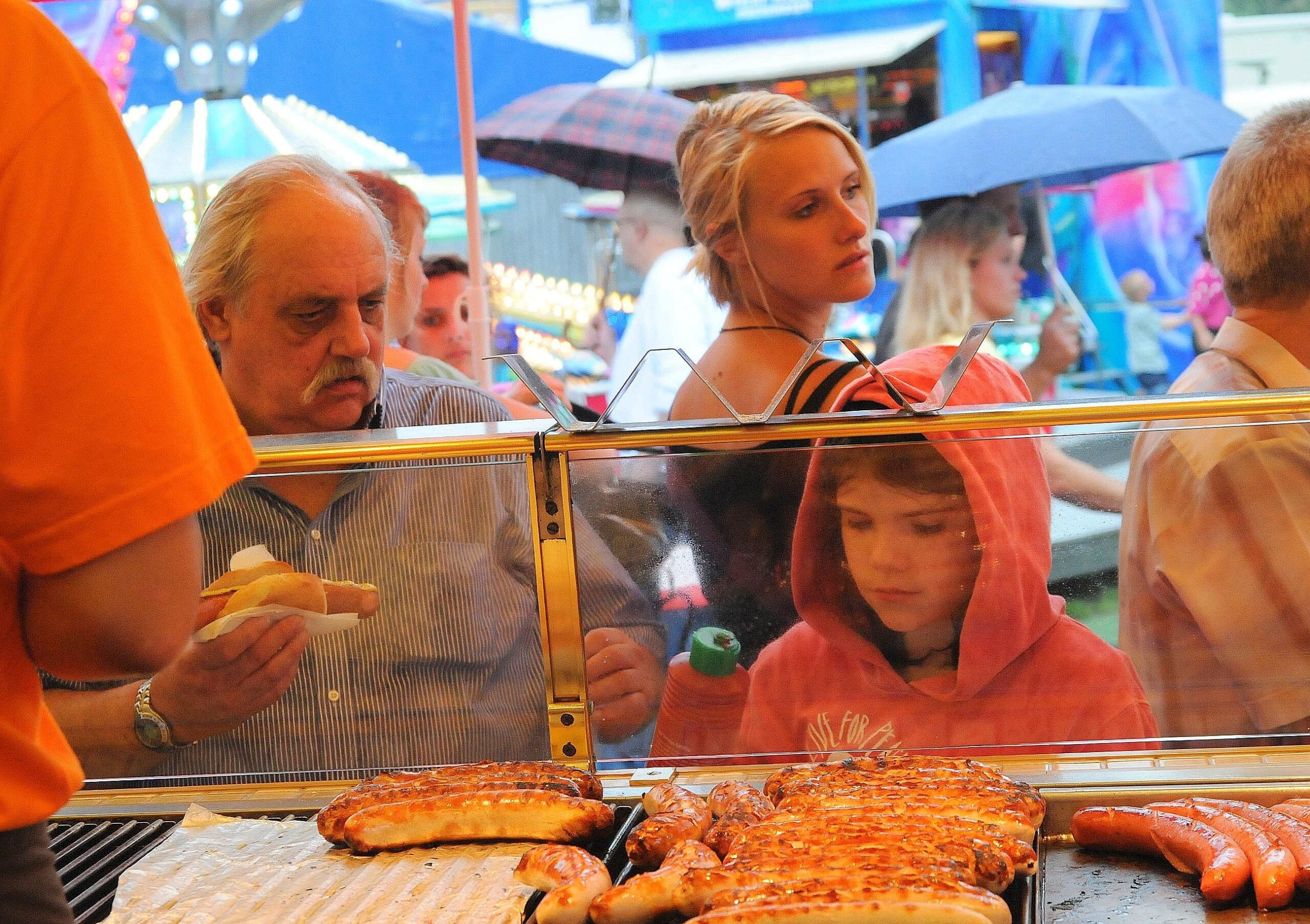 Crange steht Kopf. Bis zum 14. August lockt die 576. Cranger Kirmes zum großen Rummel.