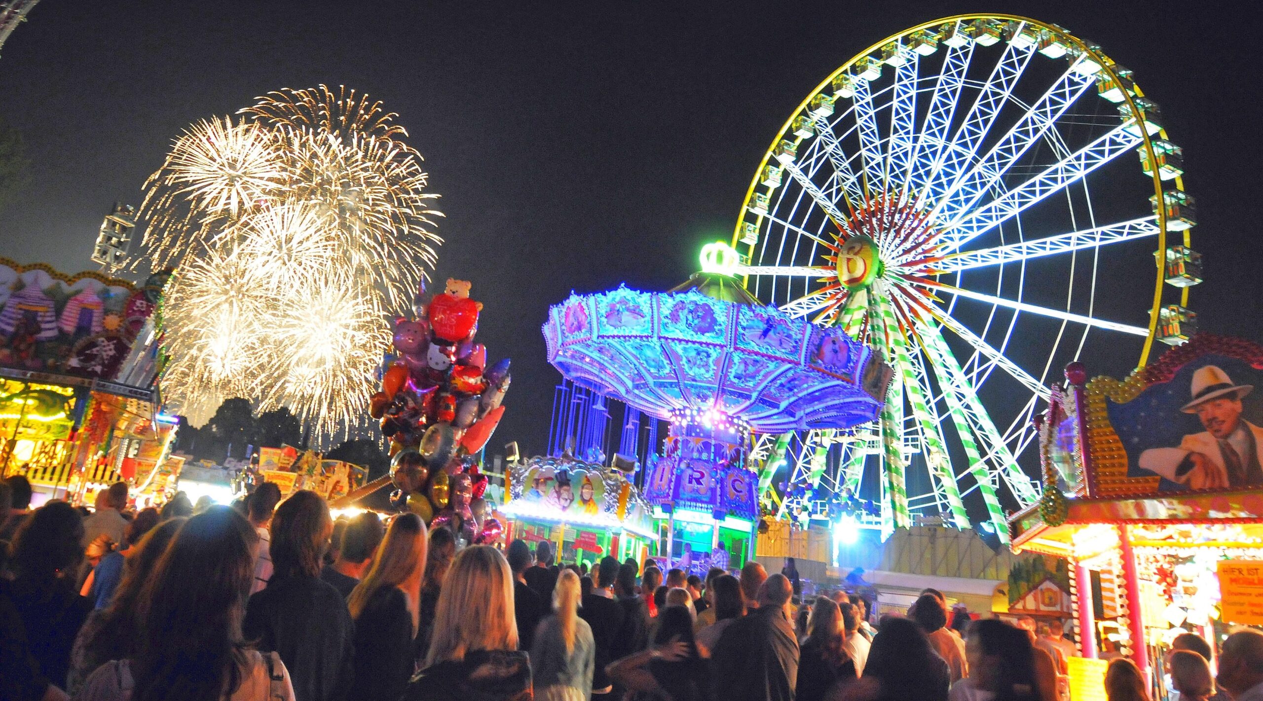 Crange steht Kopf. Bis zum 14. August lockt die 576. Cranger Kirmes zum großen Rummel.