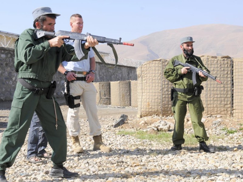 In Afghanistan unterstützen 200 deutsche Polizisten die Ausbildung ihrer afghanischen Kollegen. Um 2014...