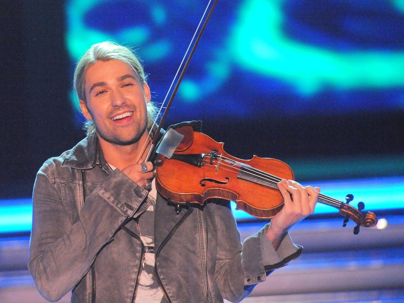 Große Jubiläumsshow "Willkommen bei Carmen Nebel" - Live aus der Westfalenhalle in Dortmund Am 12. November 2011 feierte Carmen Nebel in der Dortmunder Westfalenhalle die 50. Ausgabe ihrer Sendung. Dabei war der Geiger David Garrett. Foto: Franz Luthe