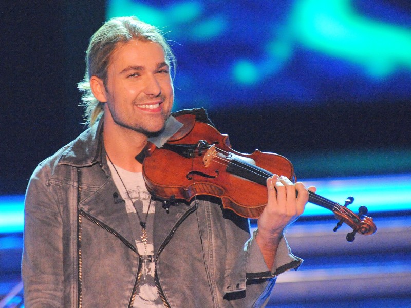 Große Jubiläumsshow "Willkommen bei Carmen Nebel" - Live aus der Westfalenhalle in Dortmund Am 12. November 2011 feierte Carmen Nebel in der Dortmunder Westfalenhalle die 50. Ausgabe ihrer Sendung. Dabei war der Geiger David Garrett. Foto: Franz Luthe