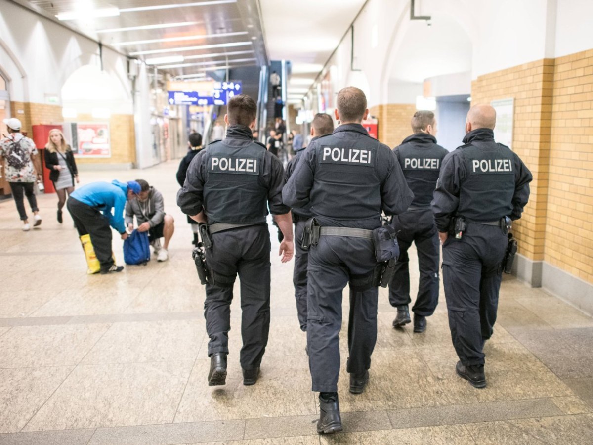 polizei-bahnhof-symbolfoto.jpg