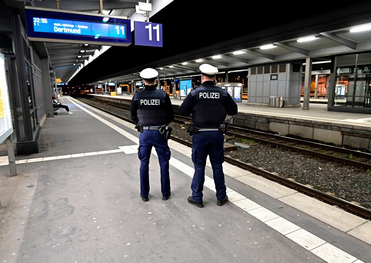 polizei essen hauptbahnhof.jpg