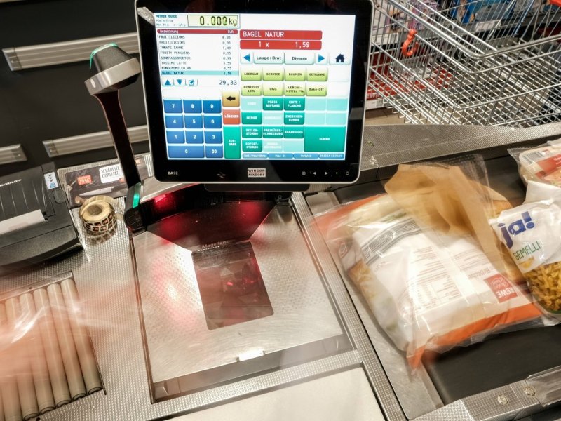 rewe-kassierer.jpg