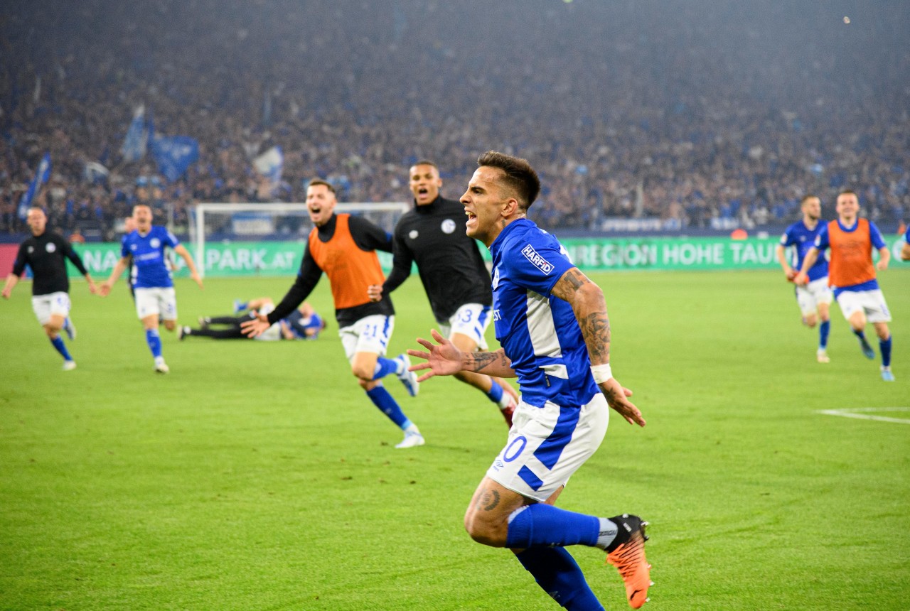 Schoss den FC Schalke 04 in die Bundesliga, vergass dabei aber nicht seine Vergangenheit: Rodrigo Zalazar.