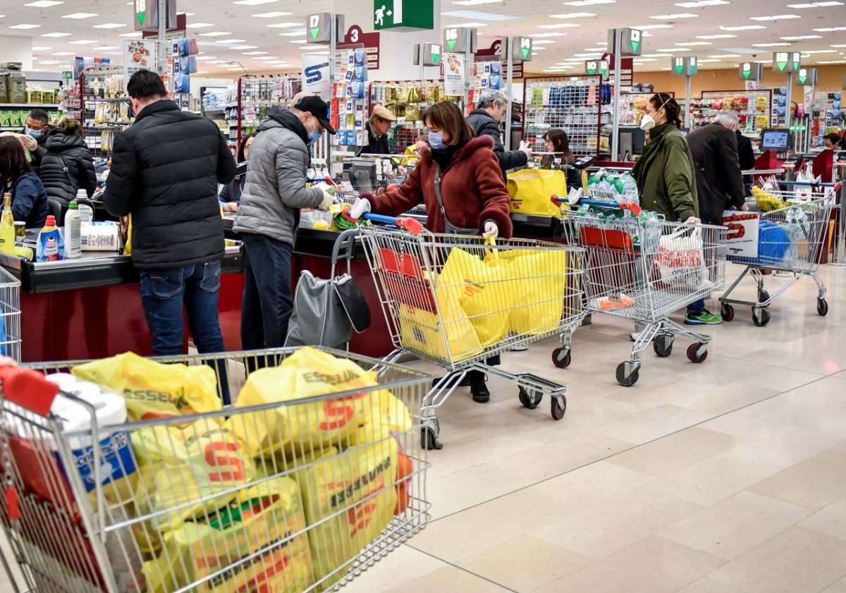 supermarkt kunden.jpg