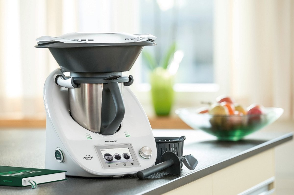 thermomix-mit-kochbuch-72dpi2~057c20b1-4607-44f2-bd03-ed8bf9b28892.jpg