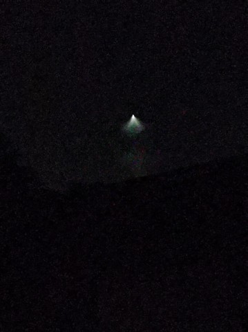 Kein Wunder, dass Oberhausens Anwohner bei diesem Anblick an ein UFO denken müssen. 