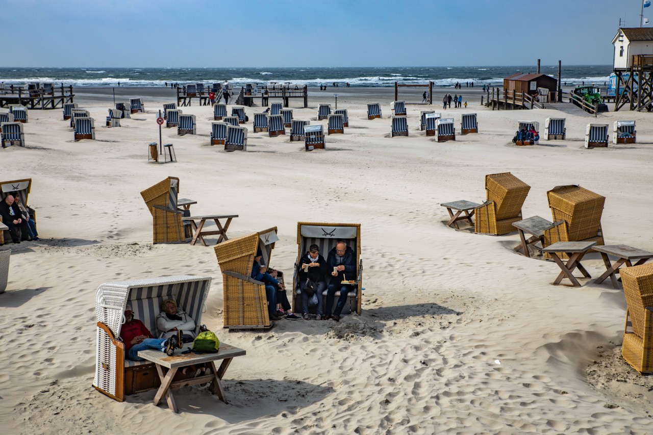 Urlaub an der Nordsee: Ein Problem ärgert Touristen wie Einheimische gleichermaßen. (Symbolbild)