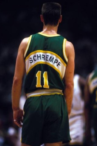 Detlef Schrempf im Trikot seiner "Heimatmannschaft" Seattle Supersonics. Foto: imago