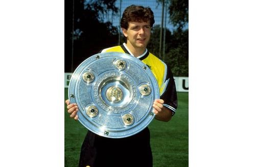 Platz 7: Der Hesse Andreas Möller war das spielerische Element, das den BVB 1995 zum ersten Meistertitel nach 32 Jahren führte. Zusammen mit Sammer, Riedle und Chapuisat bildete er eine starke Achse. Auch wenn Möller das eine oder andere Mal ...