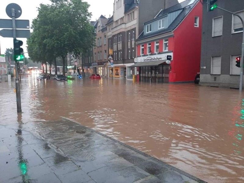 Keine Straßen mehr – nur noch Wasser!