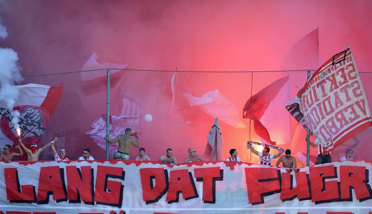 1-fc-köln-union-berin-fans-polizei