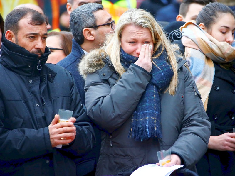 Die anwesenden Menschen waren zutiefst berührt.