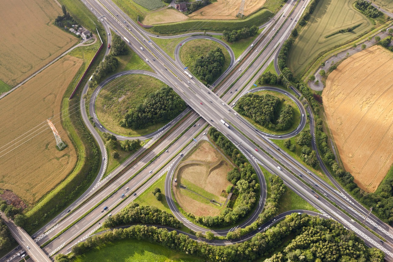 Am Autobahnkreuz Dortmund-West endete die Flucht der drei Jugendlichen. (Symbolbild) 