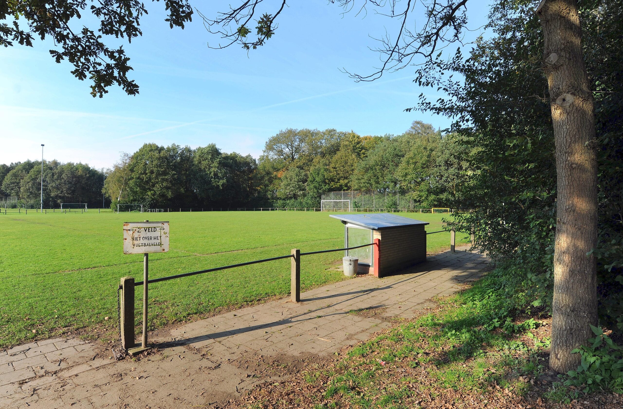 Auf diesem Sportplatz des Vereins Hessencombinatie 2003 in Hoog Keppel bei Doetinchem in der holländischen Provinz Gelderland begann die Karriere von Klaas-Jan Huntelaar.