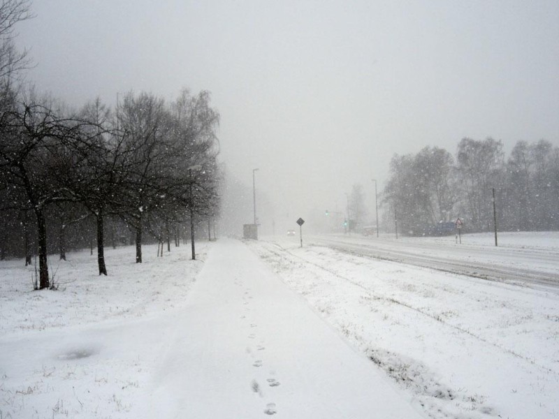 Den ersten Anlauf zu seiner Umwanderung Deutschlands musste Werner Bach abbrechen. Das Schneechaos mitte März machte ein Wandern unmöglich.