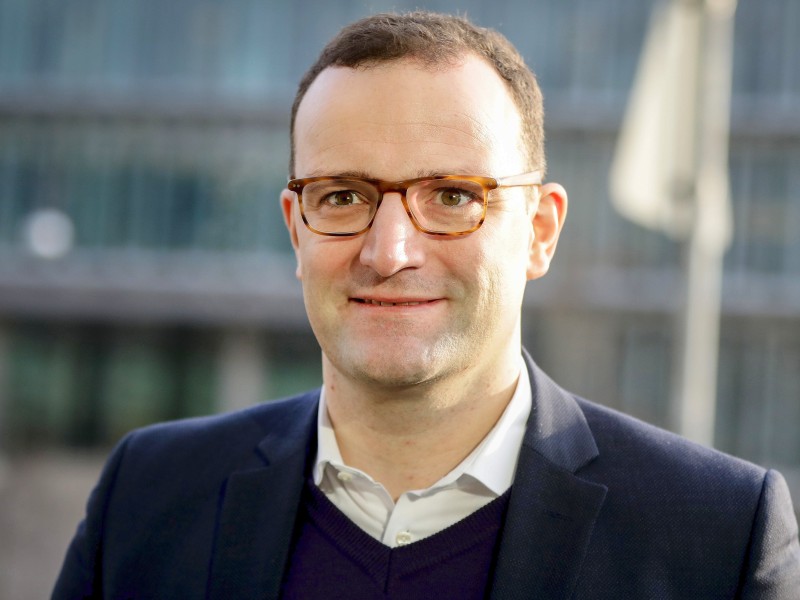 Jens Spahn (CDU) ist Gesundheitsminister. Zuvor war er parlamentarischer Staatssekretär im Finanzministerium.