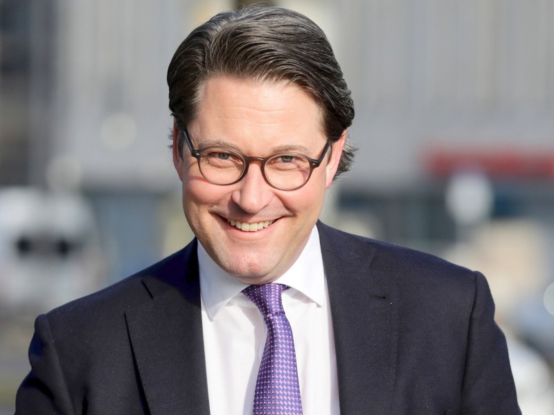 Die CSU stellt insgesamt drei Minister, darunter auch Andreas Scheuer, zuvor Generalsekretär seiner Partei: Der Politiker Jahrgang 1974 ist Bundesminister für Verkehr und digitale Infrastruktur.