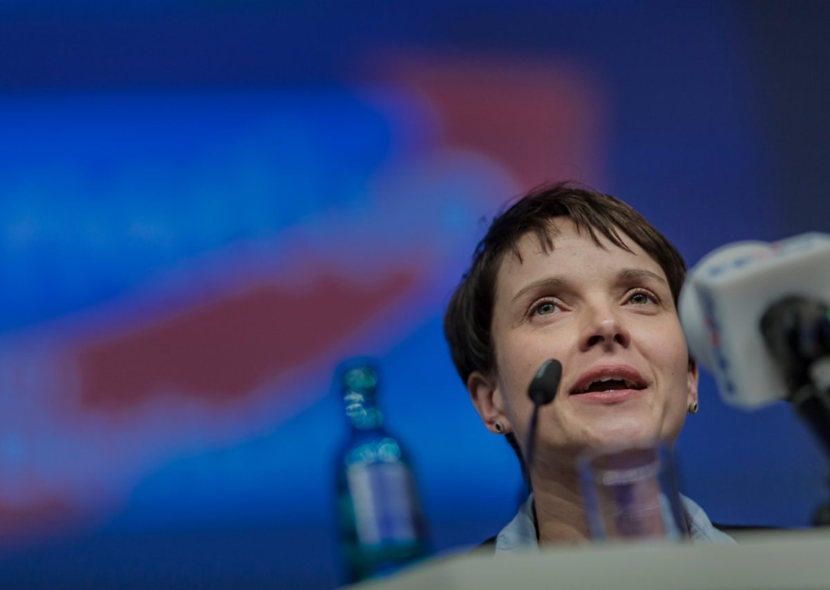 AFD-Chefin-Frauke-Petry-Foto-Jakob-Studnar-FUNKE-Foto-Services