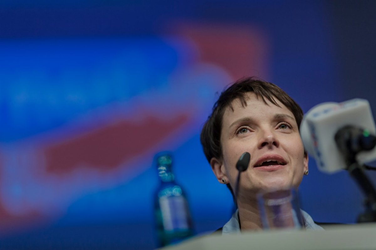 AFD-Chefin-Frauke-Petry-Foto-Jakob-Studnar-FUNKE-Foto-Services