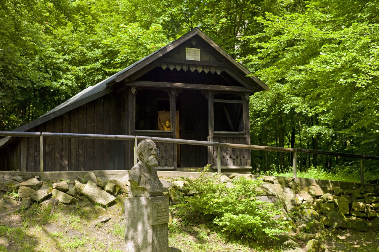 Die abgebrannte Bandelhütte hatte einen unmittelbaren Bezug zum Hermannsdenkmal.