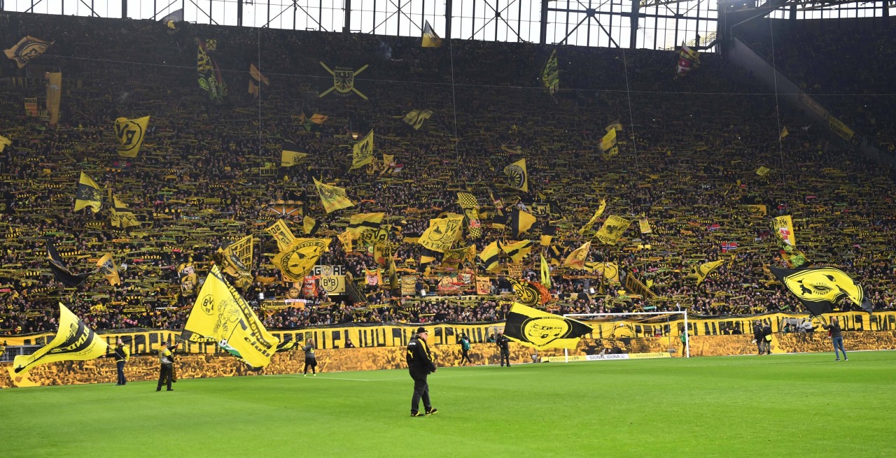 Bei Borussia Dortmund richtet ein Fan-Bündnis seine Forderungen an die Politik.