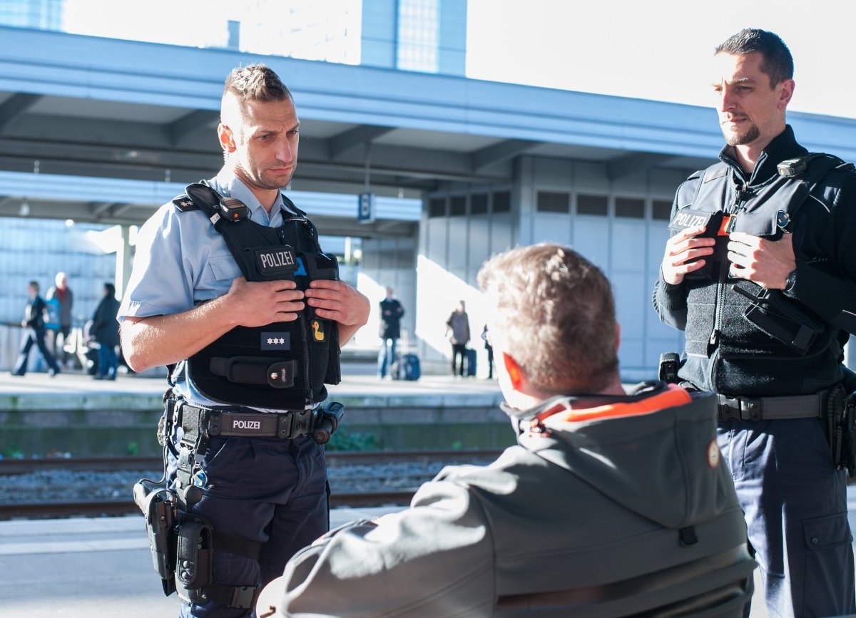 Bundespolizei Essen hauptbahnhof.JPG