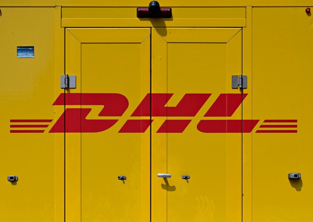 DHL