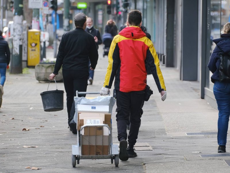 DHL-bote.jpg