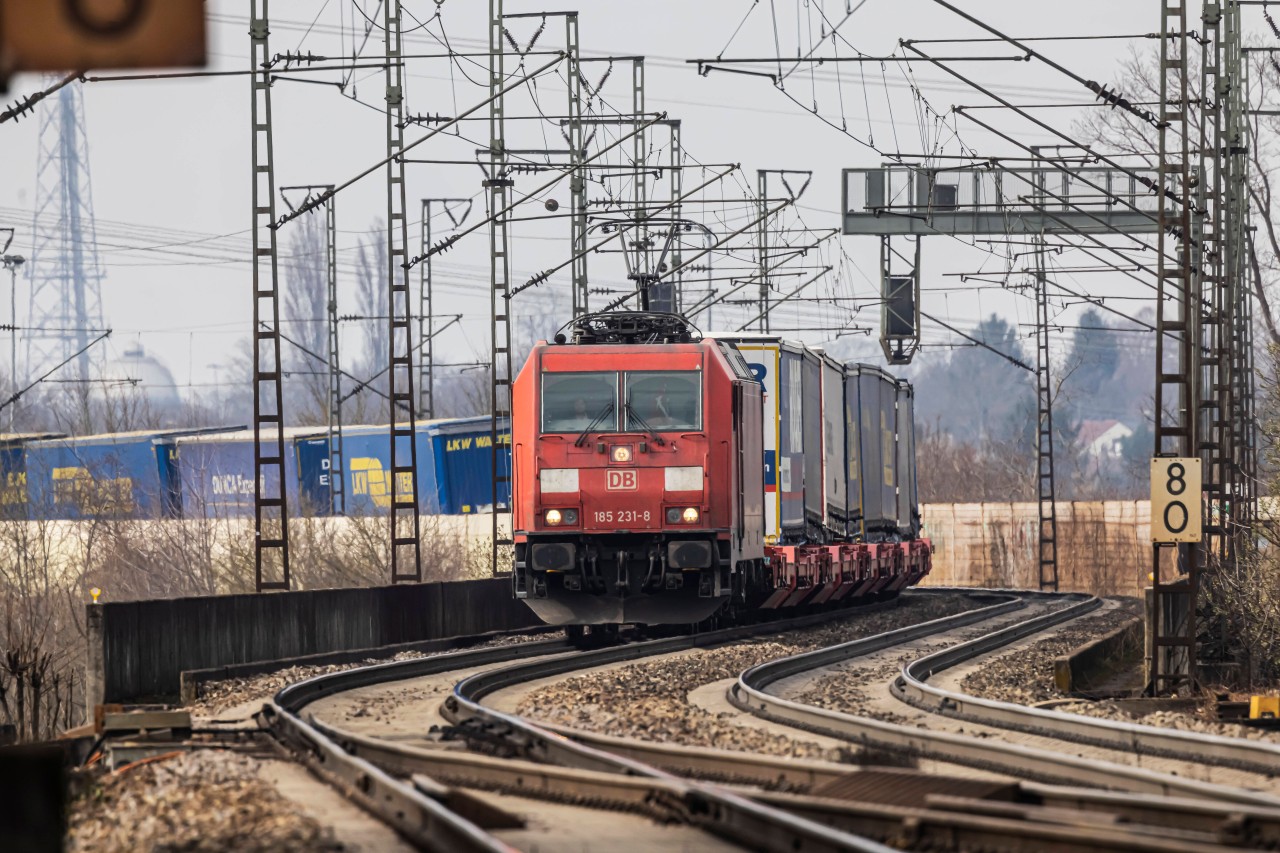 Deutsche Bahn: DB Cargo kündigt den Vertrag mit einem wichtigen Lieferanten auf. Das hat verheerende Auswirkungen auf die Verbraucher. (Symbolbild)