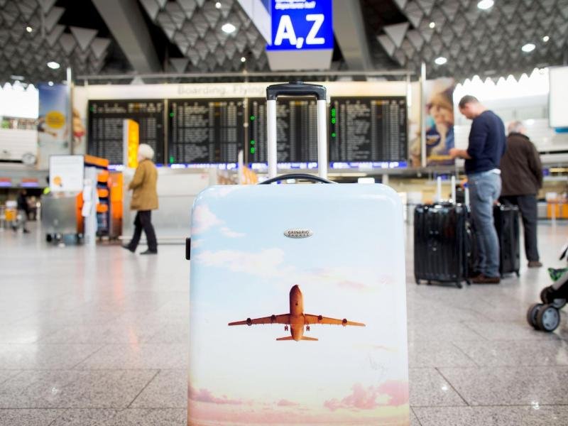 Deutsche zieht es auch in diesem Herbst und Winter in die Ferne. Hoch im Kurs stehen - wie im Jahr 2019 vor Corona - die USA.