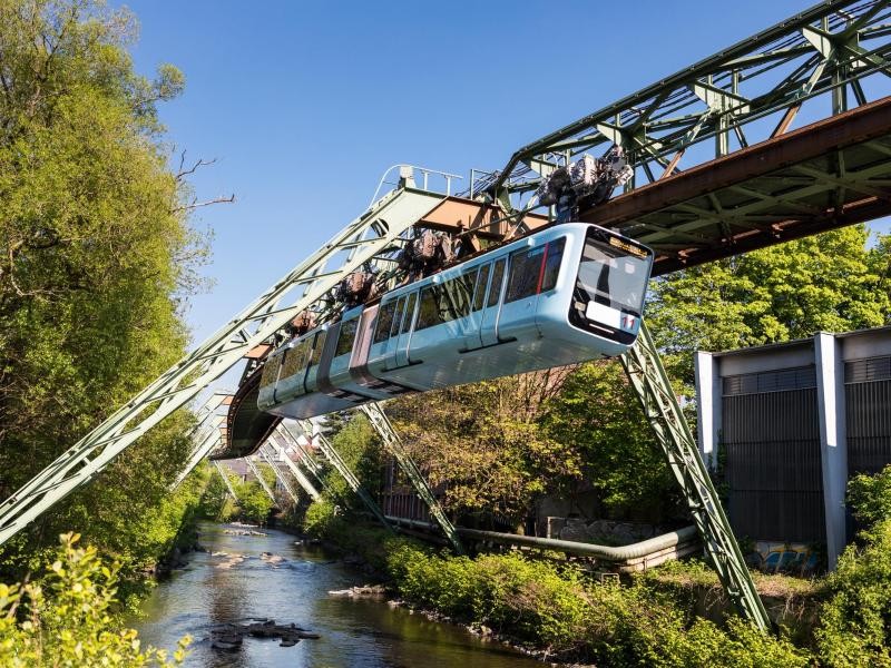 Die Wuppertaler Schwebebahn begeisterte sogar die Reiseexperten des US-Fernsehsenders CNN.