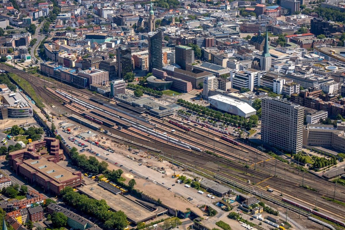 Dortmund-Hauptbahnhof-Postfiliale.jpg