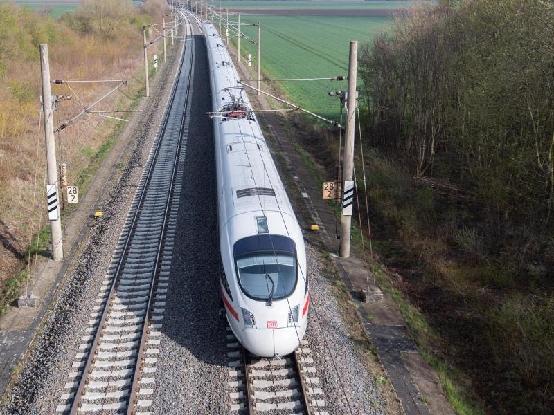 Ein Aktionsplan Deutsche Bahn und der Bundesverband der Deutschen Luftverkehrswirtschaft (BDL) soll bis 4,3 Millionen Flugpassagiere zu Bahnfahrern machen.