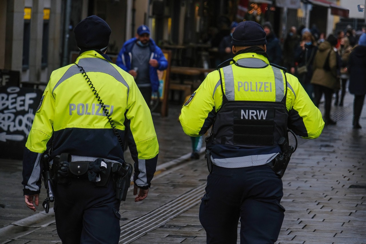 Essen: Nach der Messer-Attacke darf der Jugendliche aus Essen die Stadt Düsseldorf nicht mehr betreten. (Symbolbild)