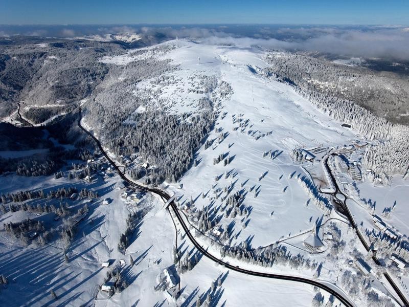 Eldorado für Wintersportler - zumindest wenn genug Schnee liegt: der Feldberg im Schwarzwald.