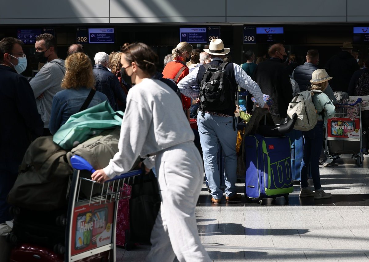 Flughafen_Düsseldorf.jpg