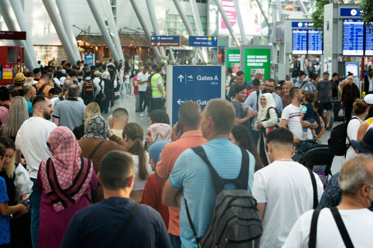 Flughafen-Düsseldorf.jpg