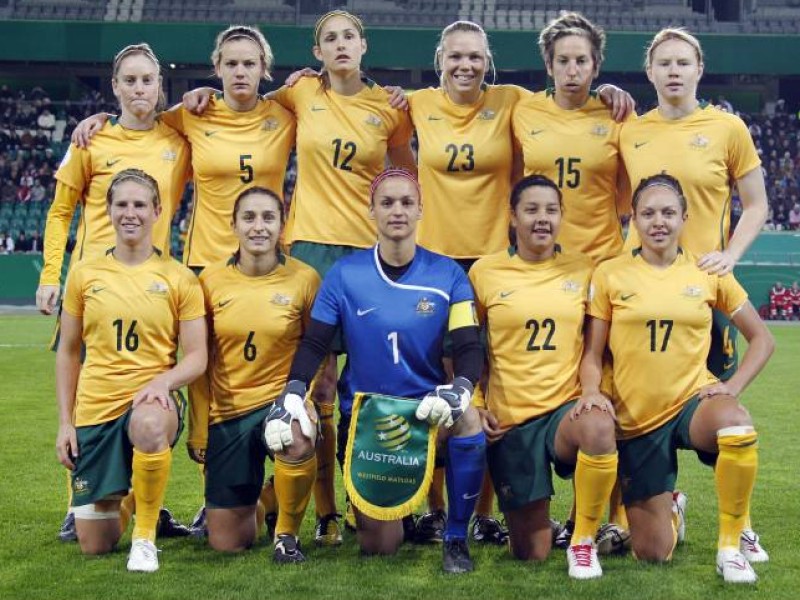 Team Australien: Collette McCallum, Lauren Colthorpe, Kathryn Gill, Kim Carroll, Sally Shipard, Clare Polkinghorne; vorn: Elise Kellond-Knight, Servet Uzunlar, Melissa Barbieri, Samantha Kerr, Kyah Simon. Foto: imago