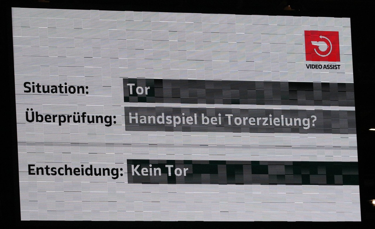 Auch bei der EM 2021 zählt: Bei Handspiel gibt es kein Tor!