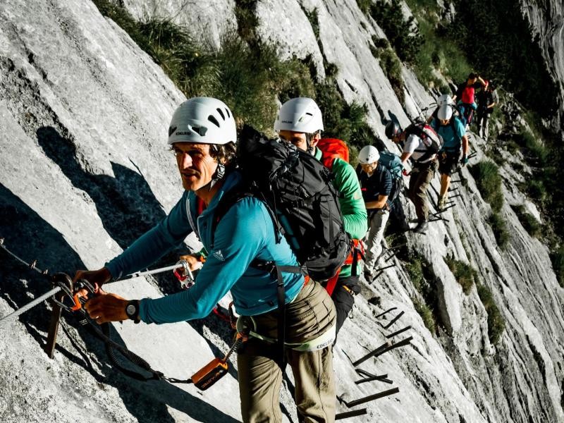 Klassiker in Deutschland: Der Höllental-Klettersteig über Eisenstifte auf die Zugspitze.