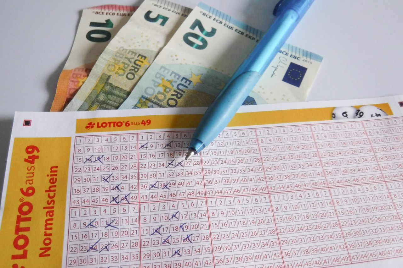 Lotto: Plötzlich Millionärin – das schlägt bei dieser Spielerin große Wellen. (Symbolbild)